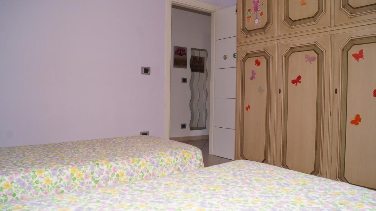 Bed And Breakfast Da Nonna Ezia Αλμπένγκα Εξωτερικό φωτογραφία